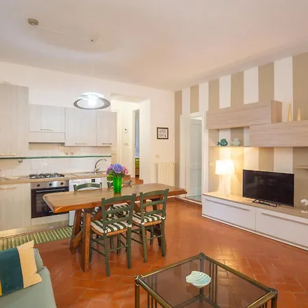 Family Acqua Salata - Helloelba *