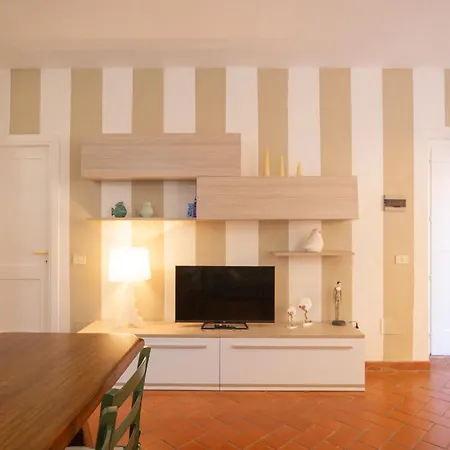 Holiday home Family Acqua Salata - Helloelba *