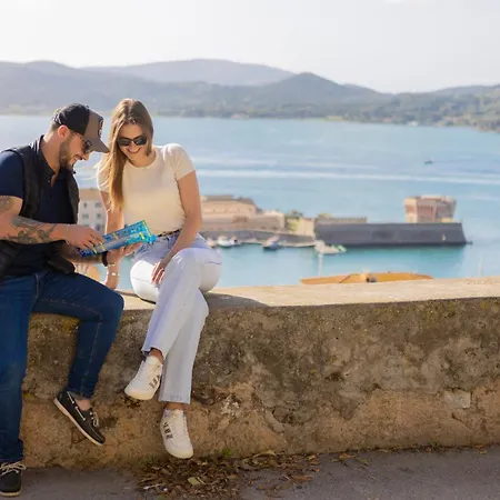 Family Acqua Salata - Helloelba *