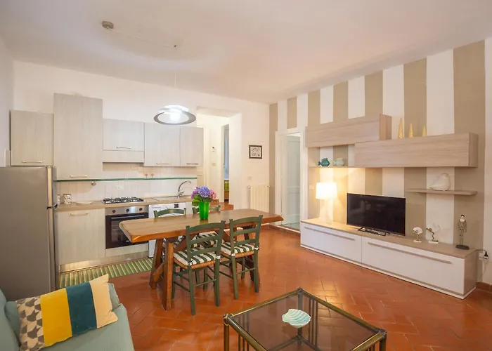 Family Acqua Salata - Helloelba *